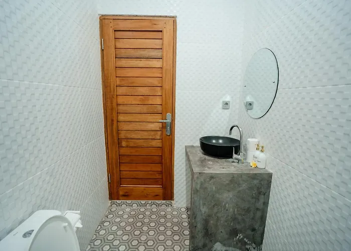 Kubu Gena Guest house Canggu (Bali)